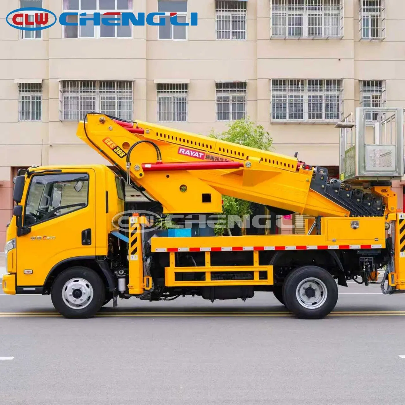 รถตะกร้าทำงานที่สูงแบบพับข้อ ตะกลอง JMC 4×2 พวงมาลัยขวาได้ ควบคุมรีโมท