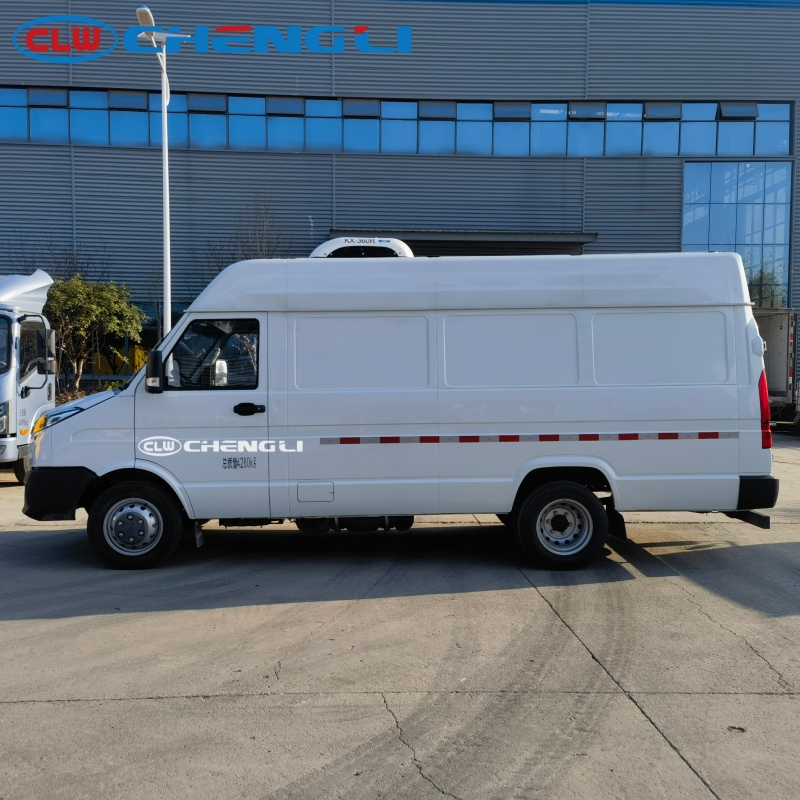 รถห้องเย็น IVECO ภาพประกอบที่ 6 มุมอื่นของตัวรถ